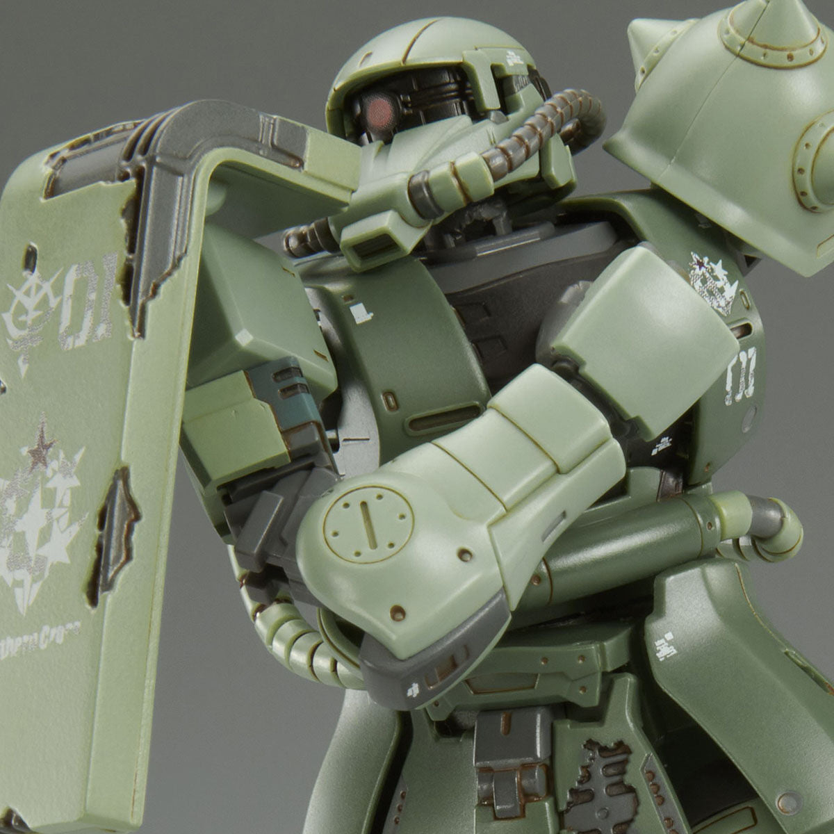 福*助様 MS-06 Zaku 1/144 スケール 破損、汚れあり Amazon.com: Bandai Hobby Bandai #04 MS-06F Zaku II 1/144 Real
